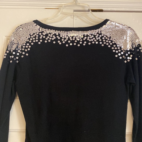 Papaya black sweater with silver sequins. Size medium. - Picture 4 of 4